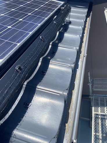 鳩よけ　ネット　固定