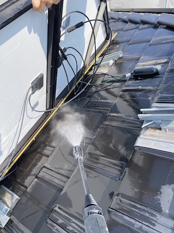 太陽光パネル　脱着　鳥の巣　豊橋　豊川　鳥害対策 清掃