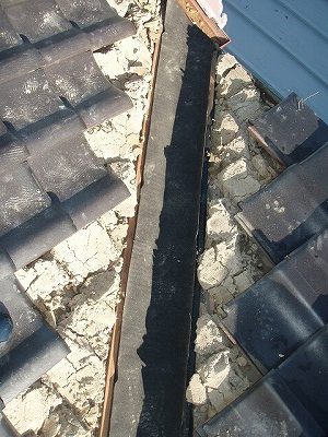 谷部ルーフィング捨て張り