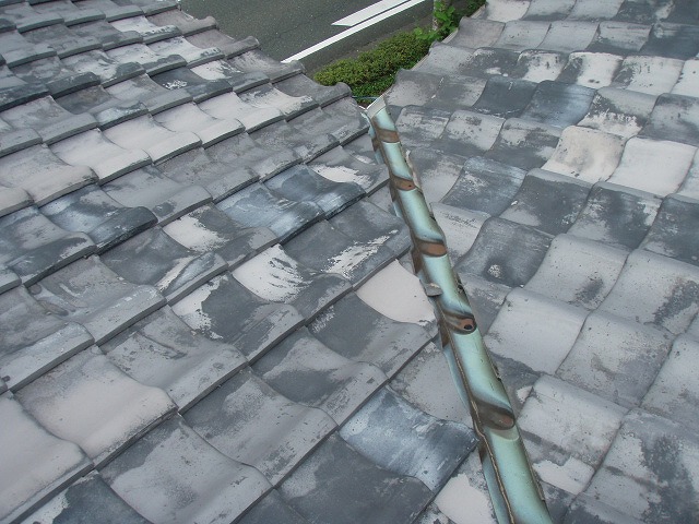 銅板谷樋　穴あき