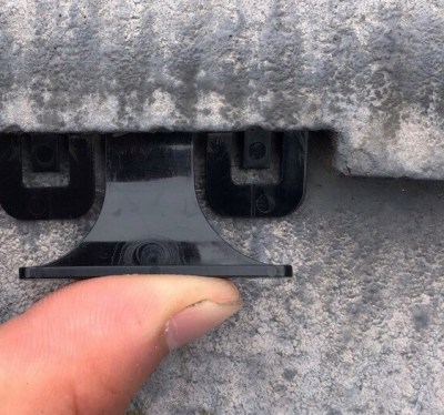 さいたま市西区　屋根塗装　タスペーサー挿入