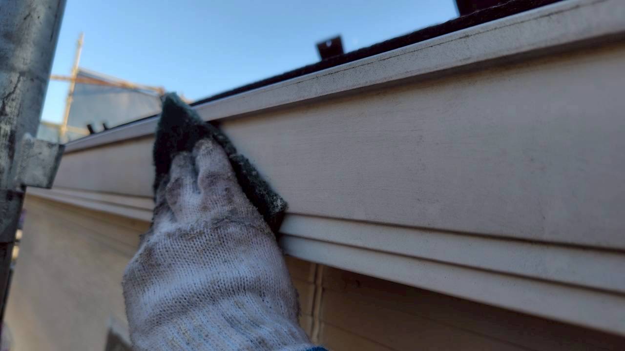 軒樋をケレン作業