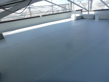 ふじみ野市で劣化した陸屋根のウレタン防水工事と外壁塗装