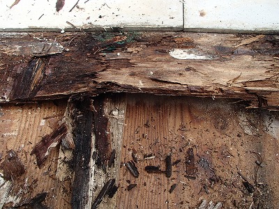 さいたま市南区　ベランダ　腐食