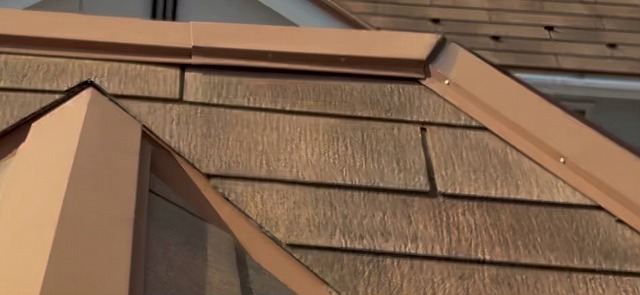 棟板金の浮き