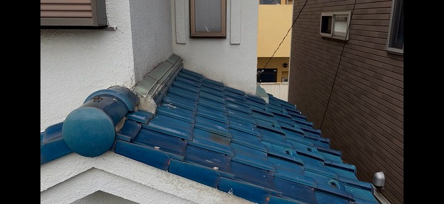 瓦屋根戸建て