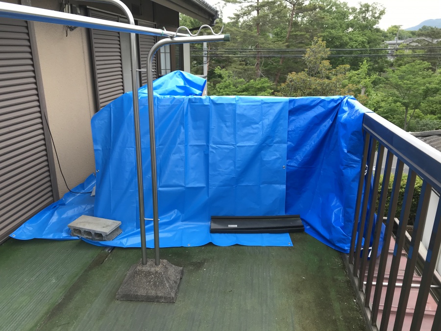 雨漏りしている屋根養生