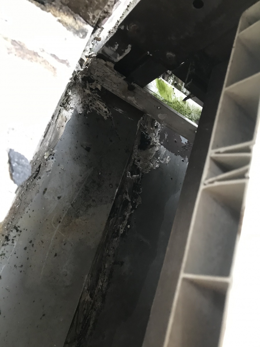 雨漏りベランダコーキング