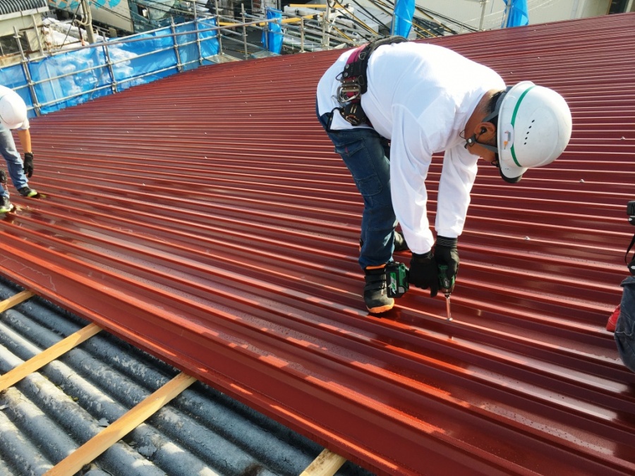 屋根きカバー工事