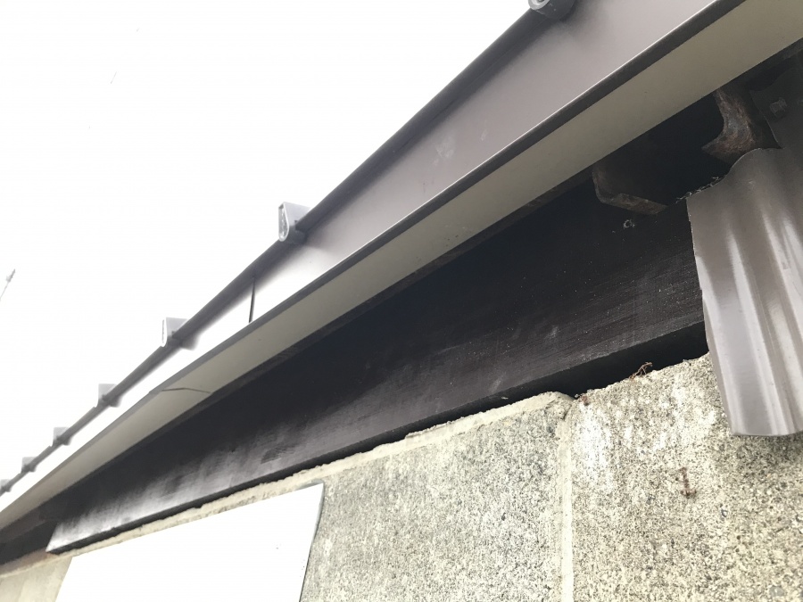 軒樋下地取付