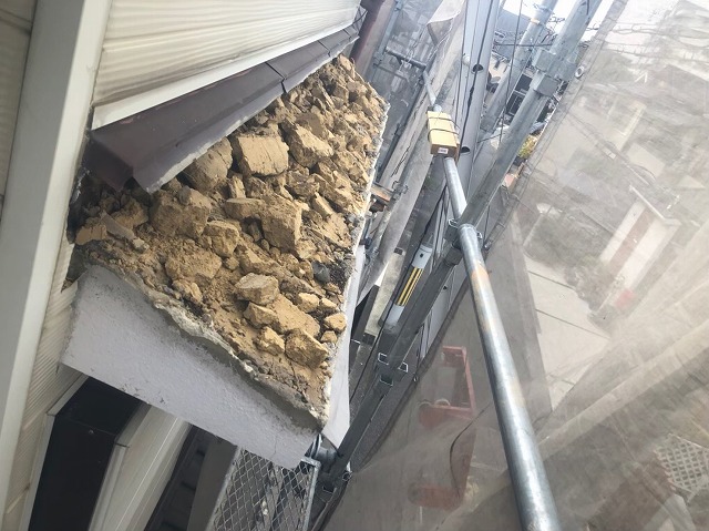 橿原市　　下屋根　瓦撤去