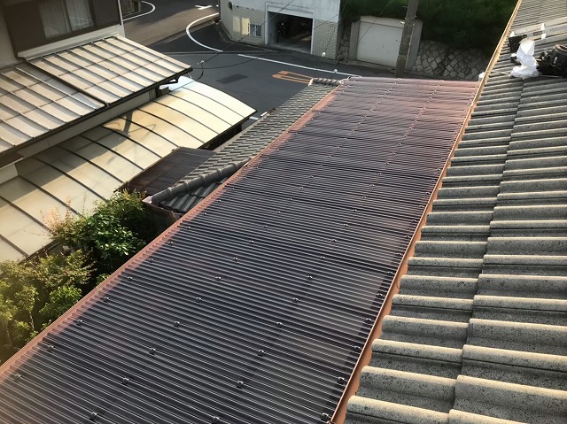 桜井市　ベランダ波板　ポリカ波板設置