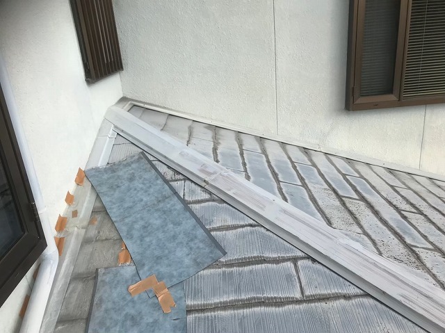 下屋根