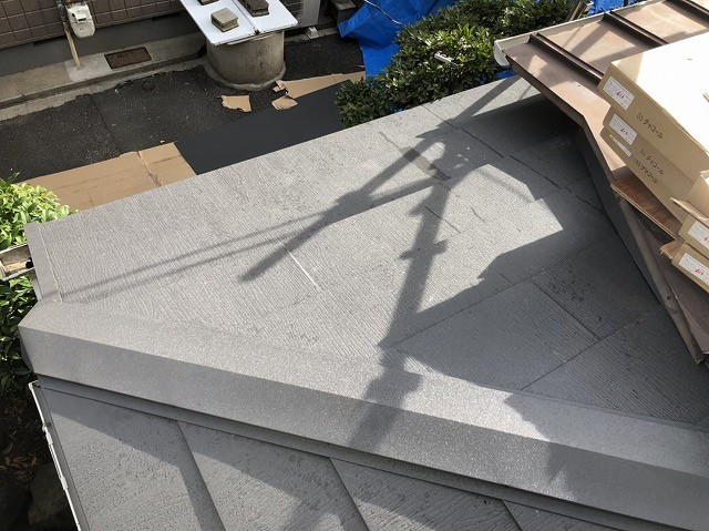 粘土瓦屋根からスーパーガルテクト屋根に大変身