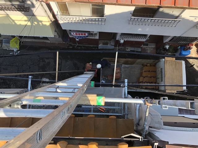 足場とはしご設置