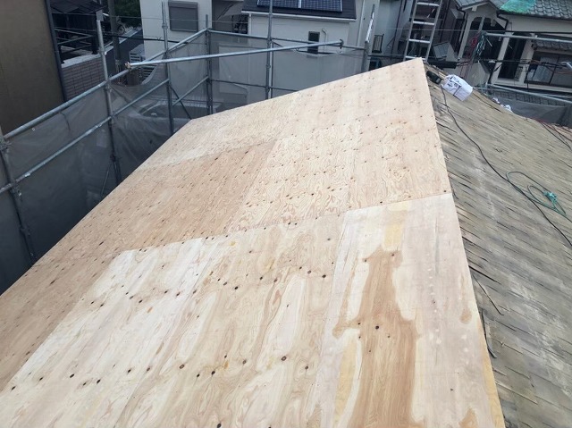 増し張りが完成した切妻