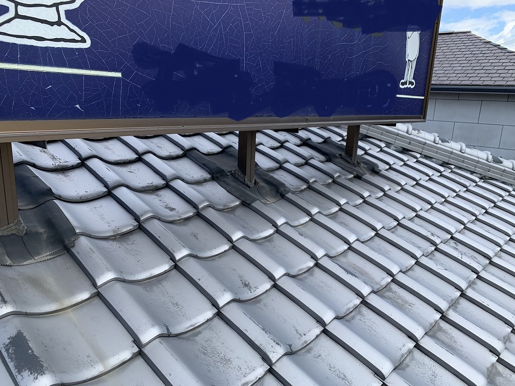 看板支柱防水テープ状態2