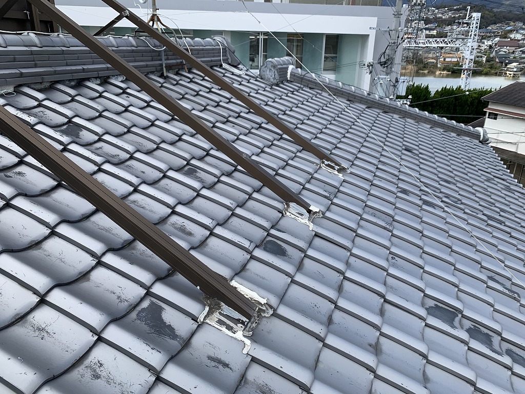 店舗看板支柱取付付近