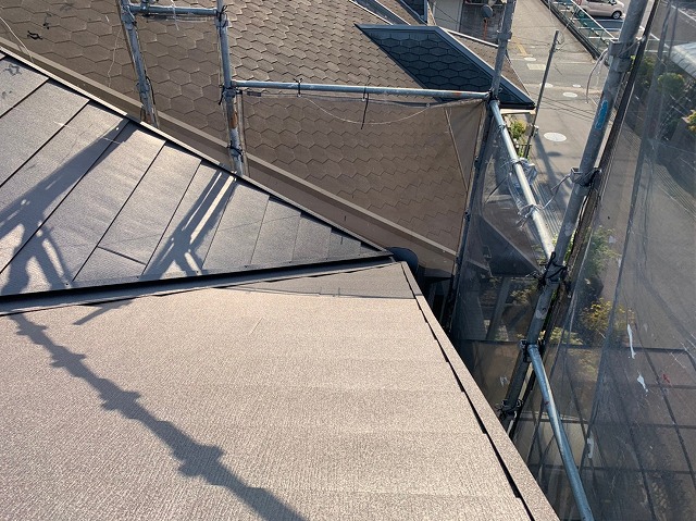 ガルテクトカバー工法完成