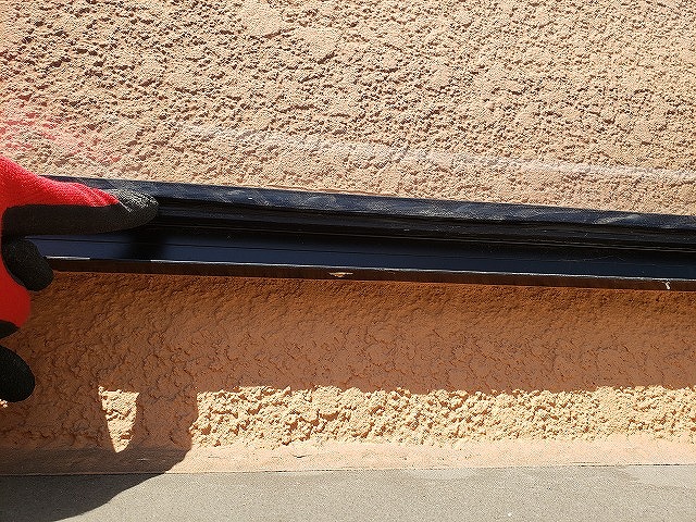 奈良市のカーポート屋根交換工事、ビス設置