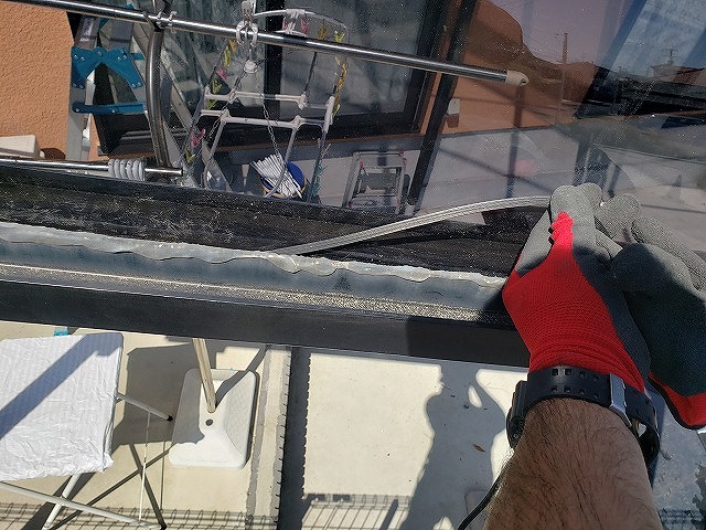 奈良市のカーポート屋根交換工事、パッキンの交換