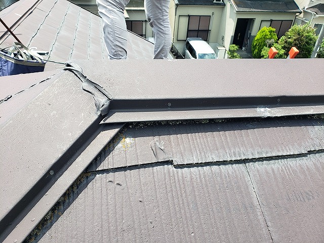 大和郡山市で無料点検、棟板金の浮き