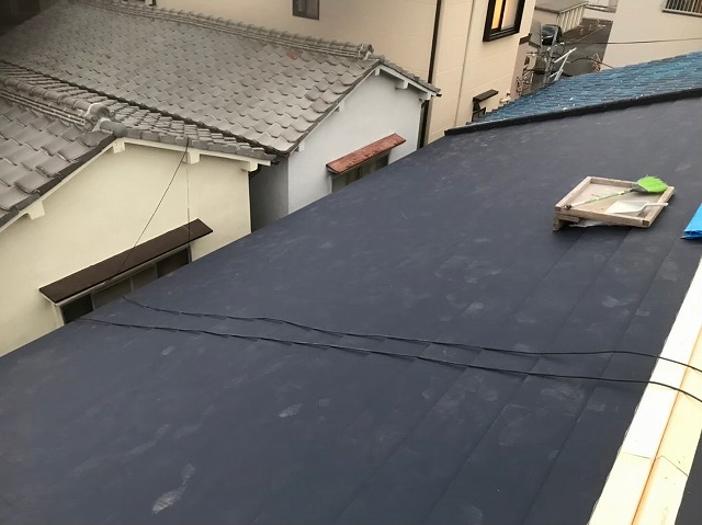 奈良市の屋根葺き替えで大棟に貫板設置