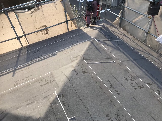 最新の防水紙を設置