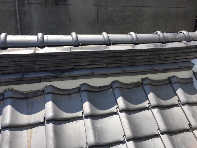 お地蔵さま屋根漆喰塗り