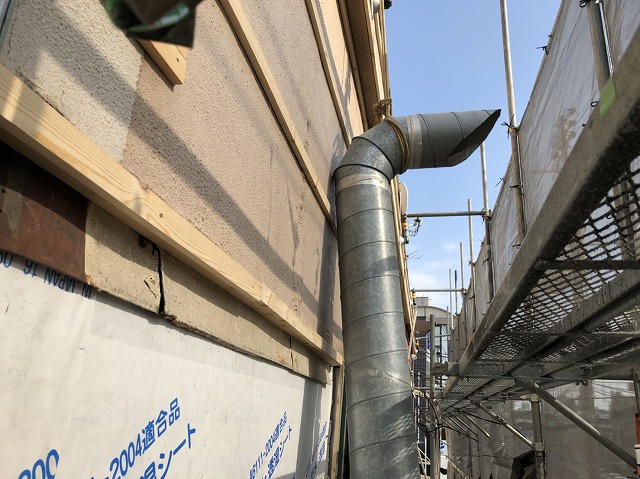 奈良市の店舗の外壁に胴縁設置