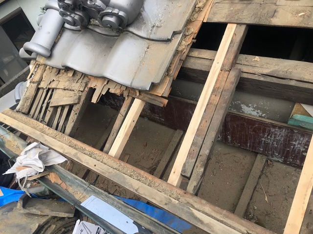 三郷町　複合型瓦屋根　部分葺き替え