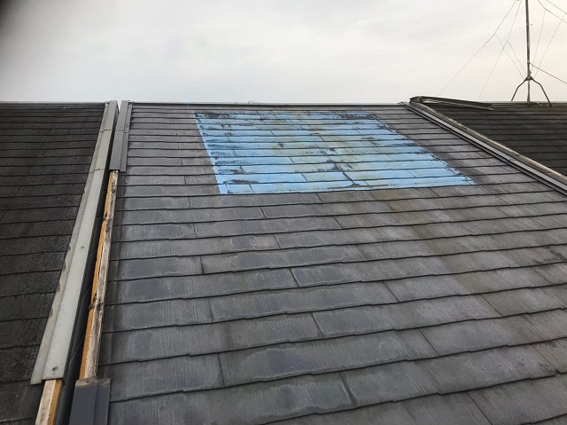 斑鳩町　スレート屋根　無料点検の様子