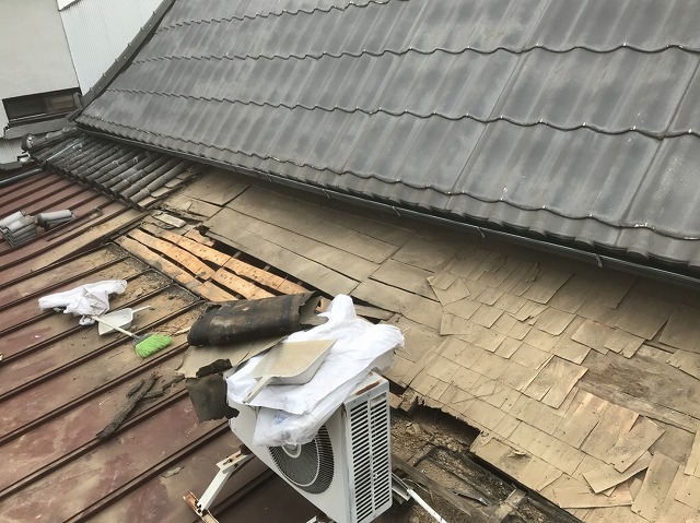 三宅町　瓦の解体　葺き替え工事