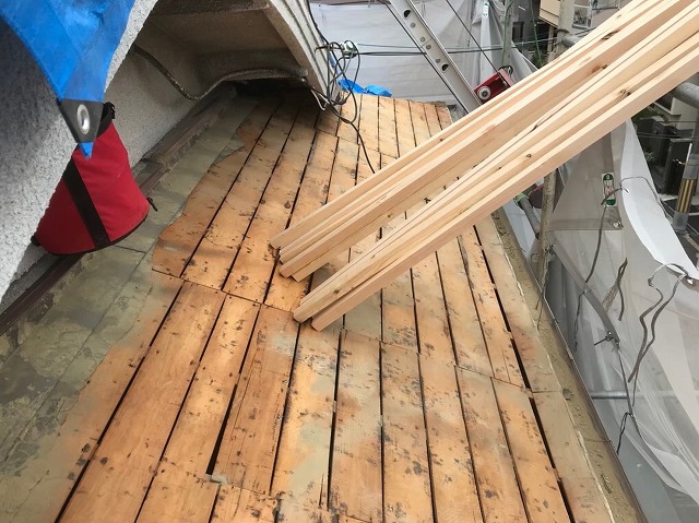 奈良市　バラ板　不陸調整