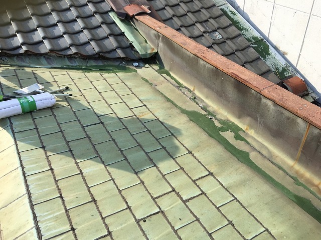 工事前の銅板屋根