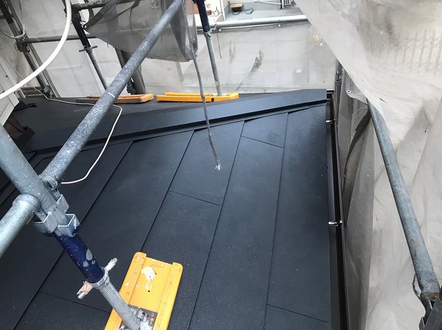 橿原市　下屋根　ガルテクト設置