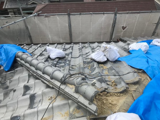 奈良市　和瓦　無料点検の様子