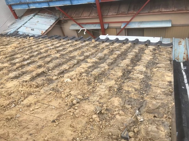 桜井市　和瓦　瓦撤去作業