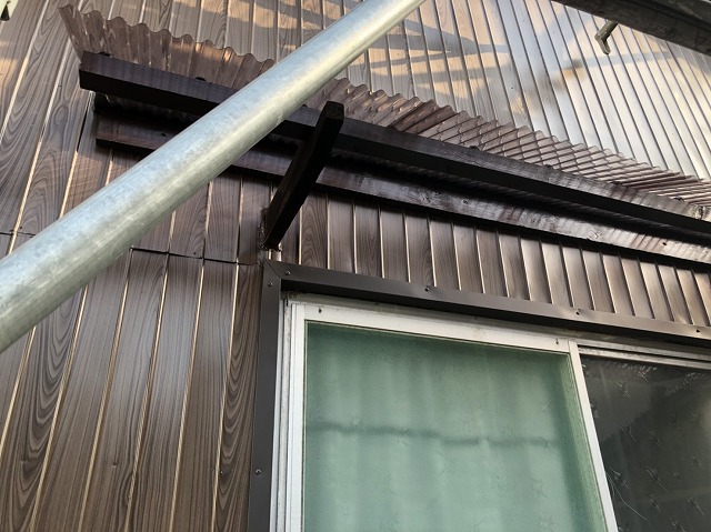 橿原市　波板の庇　完成