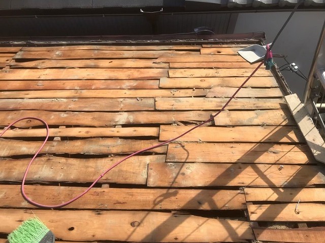 下から出てきた荒野地