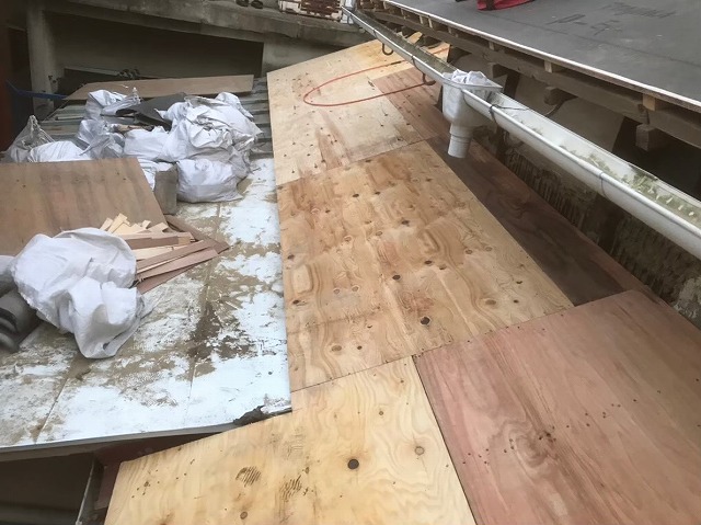 桜井市　野地板　増し張り