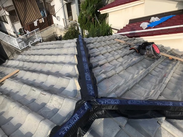 葛城市　雨漏り瓦屋根　ハイロール