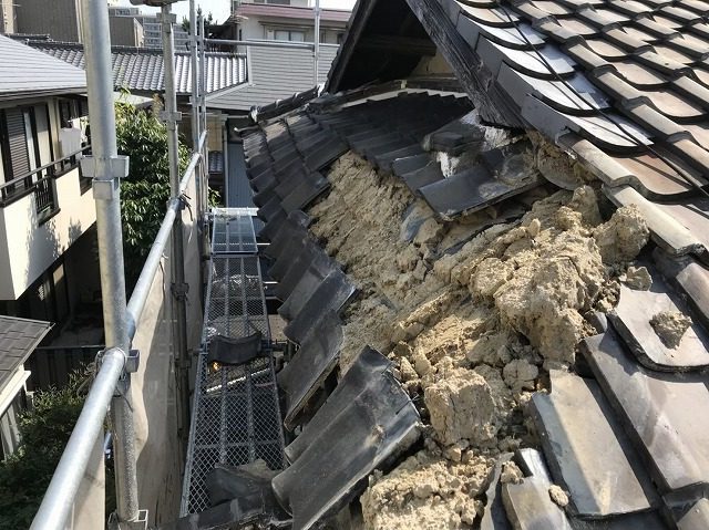 王寺町の粘土瓦屋根の無料点検