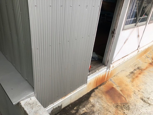 屋根小屋の外壁葺き替え