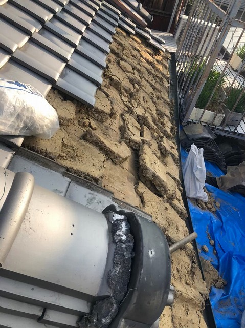 三郷町　複合型瓦屋根　部分葺き替え