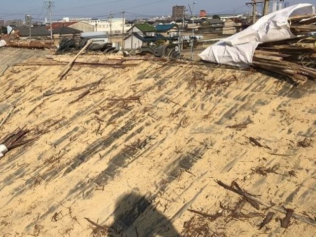 香芝市の和瓦屋根の片面撤去