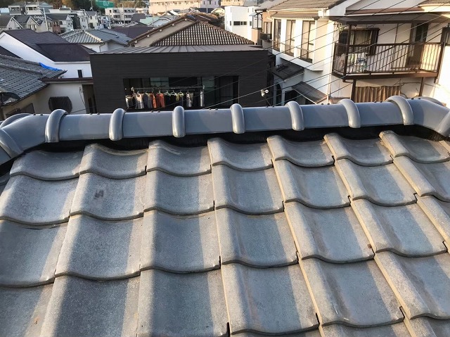 葛城市　雨漏り瓦屋根　棟瓦完成
