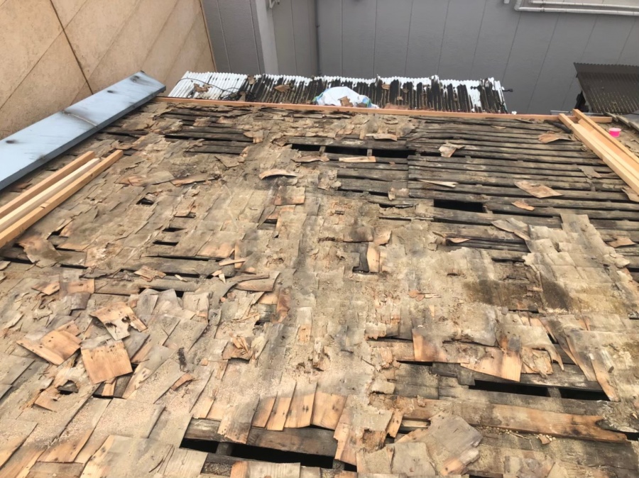 奈良市　粘土瓦　瓦解体作業