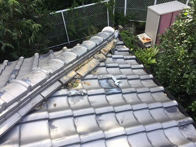 御所市の瓦屋根の無料点検、隅棟