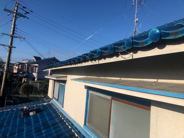 平群町の和瓦屋根の雨樋